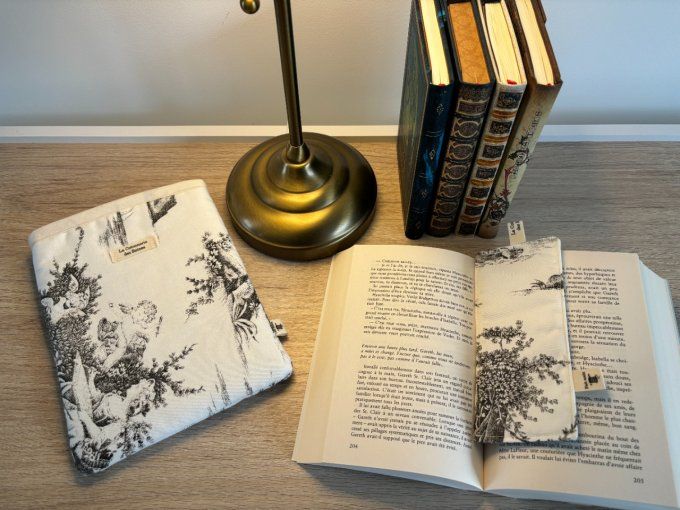 Housse Livre POCHE Hortense - Histoire glacée