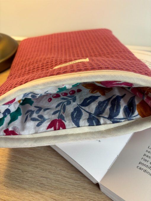 Housse Livre BROCHE - BULLET JOURNAL Elisabeth - Nid d'abeille bordeaux/ Bain de fleurs