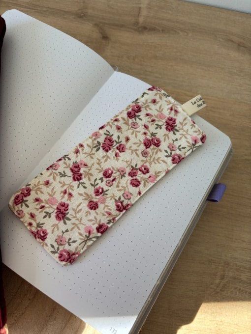 Housse Livre FORMAT BROCHE/BUJO Elisabeth - Bordeaux/ Jane