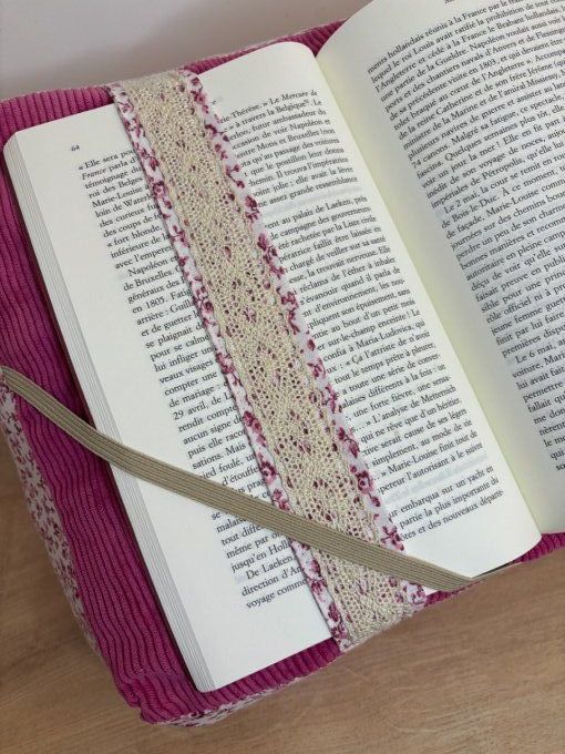Coussin de lecture Agatha - Douceur rose/Nina 