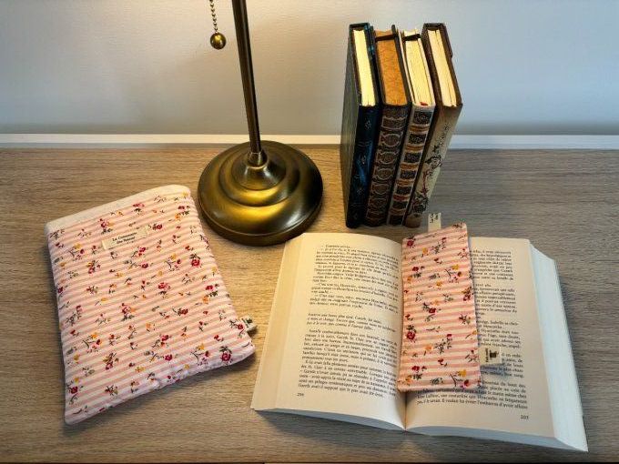 Housse Livre POCHE Hortense - Eau de rose 