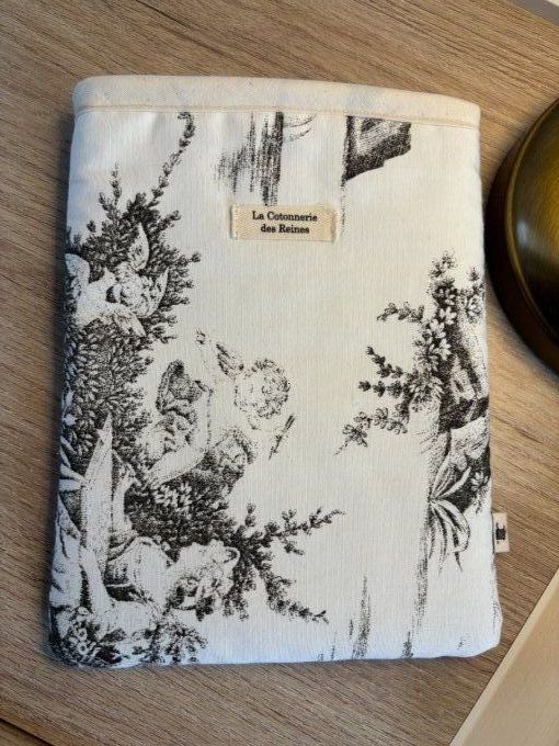 Housse Livre POCHE Hortense - Histoire glacée